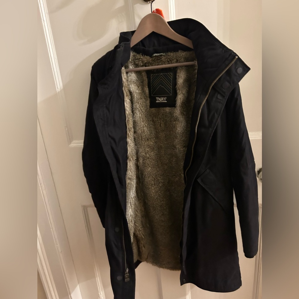 Aritzia heavy warm coat size small